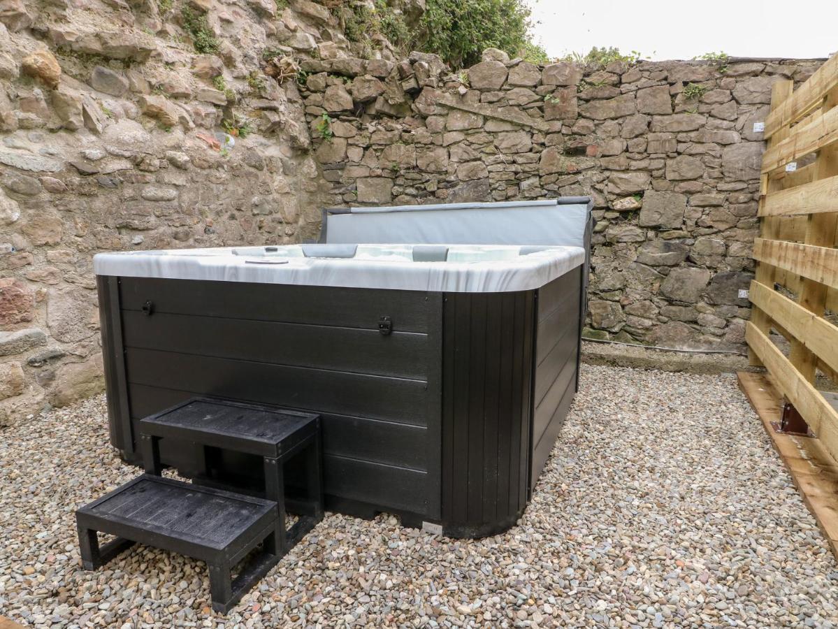 Bryn Min Manton Penthouse Apartment